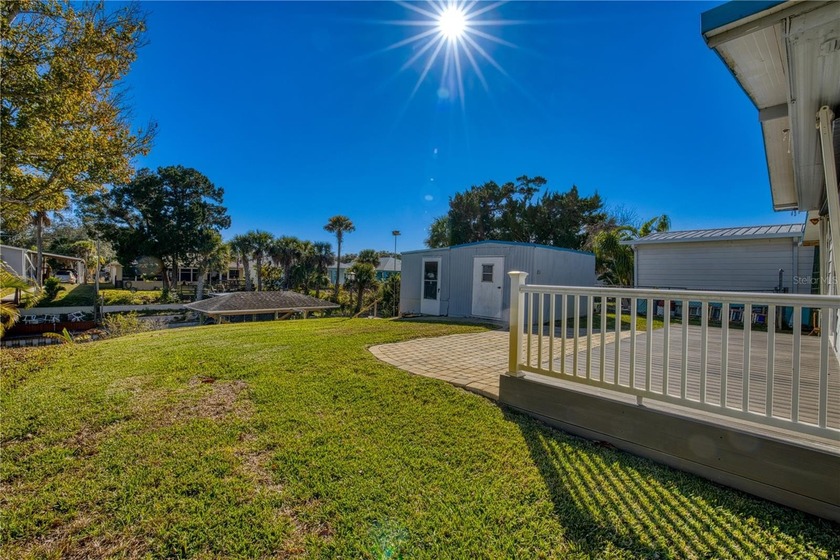 Enjoy true WATERFRONT living in this NEWLY REMODELED - photo 20