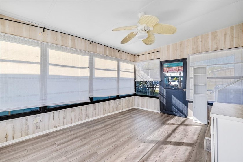 Enjoy true WATERFRONT living in this NEWLY REMODELED - photo 22
