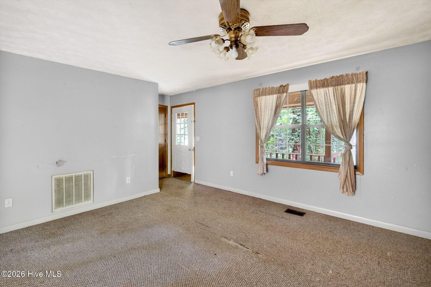 Welcome to 200 Pine Ln in Murphy, NC, located in the peaceful - photo 25