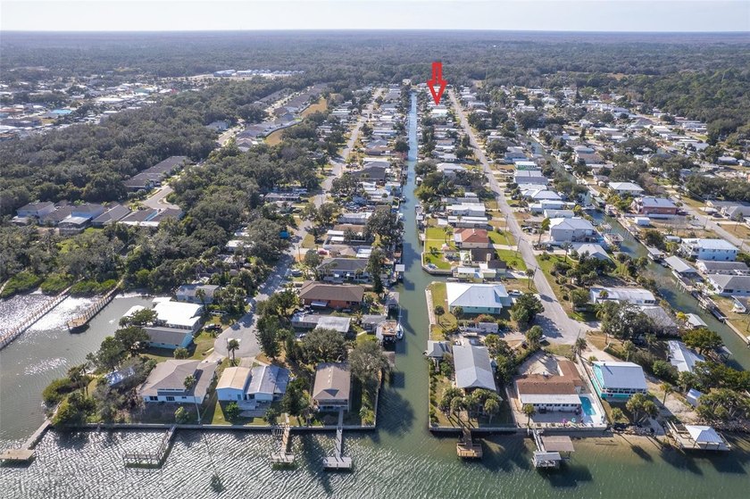 Enjoy true WATERFRONT living in this NEWLY REMODELED - photo 25