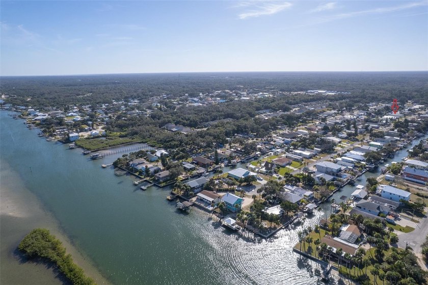 Enjoy true WATERFRONT living in this NEWLY REMODELED - photo 31