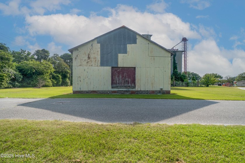 Own a piece of Elizabeth City's history with the Carolina Feed - photo 2