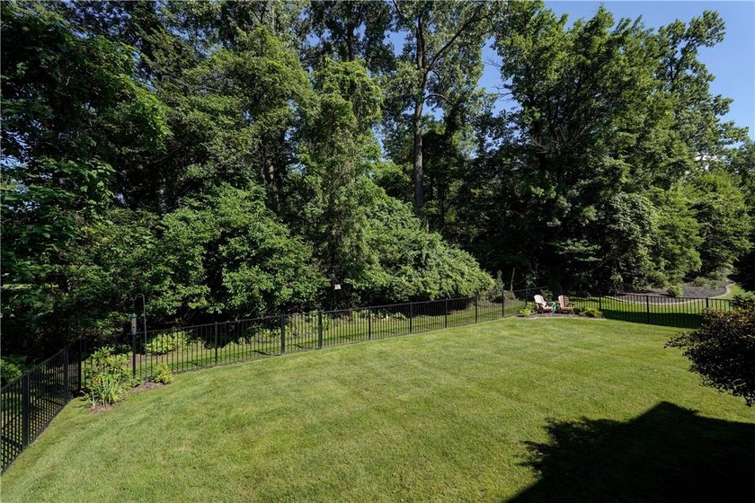 Welcome home to this beautifully updated Colonial, ideally - photo 45