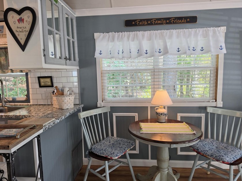 Absolutely beautiful Summer Home in highly sought after Resort! - photo 7