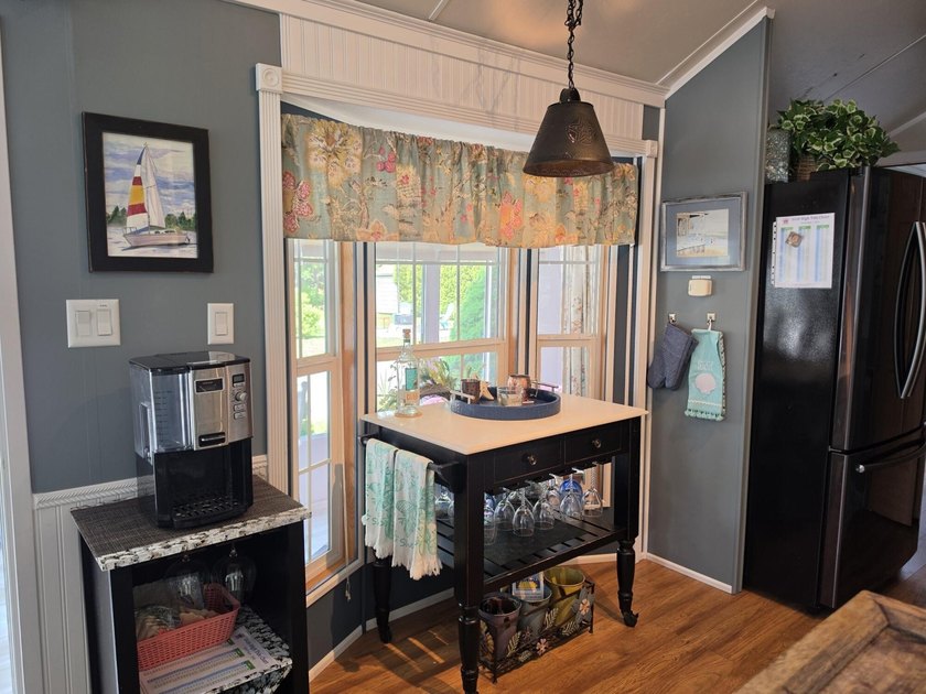 Absolutely beautiful Summer Home in highly sought after Resort! - photo 8