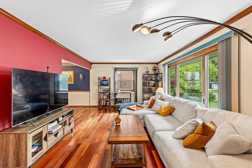 Tucked away on a quiet cul-de-sac in Walnut Knoll Estates, this - photo 8