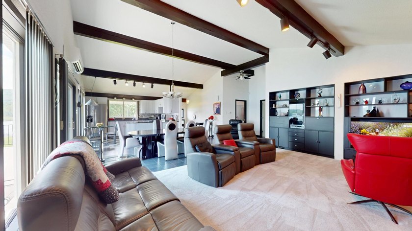 Experience modern luxury with the privacy and outdoor lifestyle - photo 7
