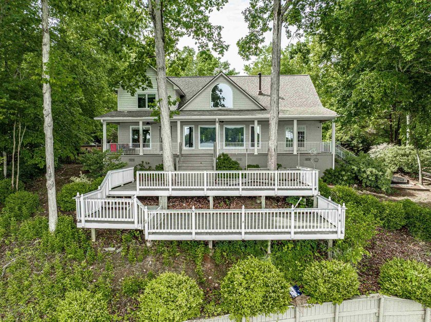 It's all about the VIEWS with this incredible Lake Sinclair - photo 5
