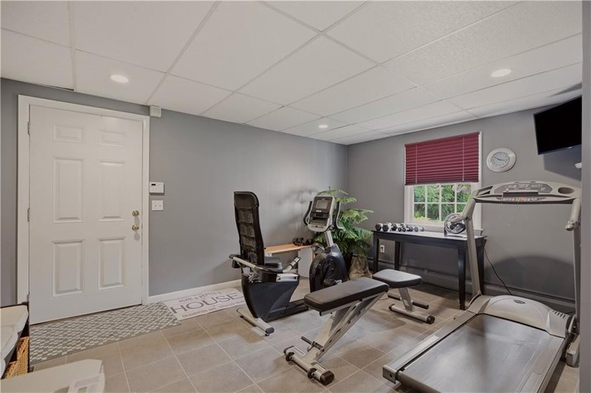 Immaculately maintained 3-bedroom, 2-bath home located at the - photo 27