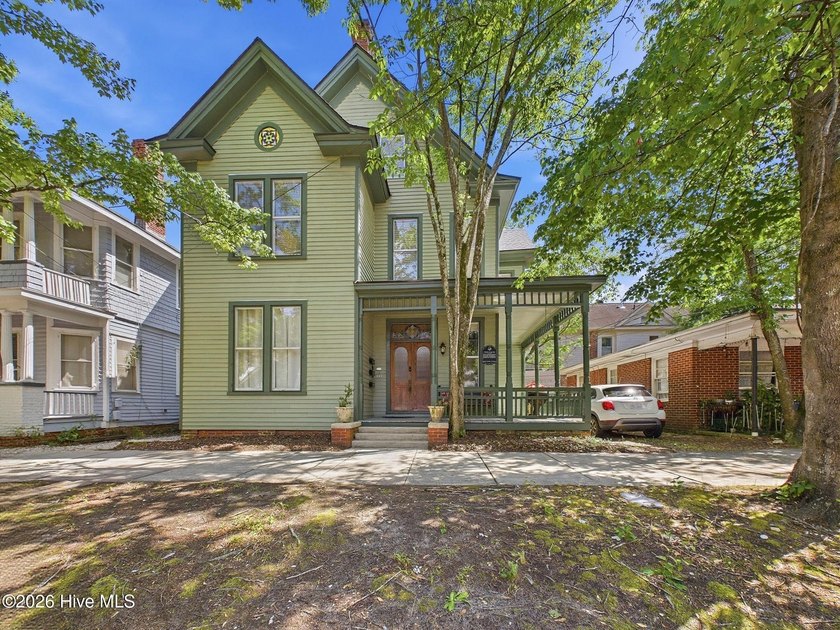 Unique opportunity to own a three unit investment property in - photo 2