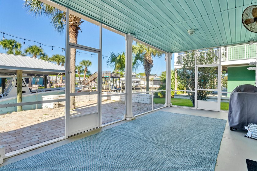 Stunning Waterfront Home with Gulf Access and Deep Water Boating - photo 27