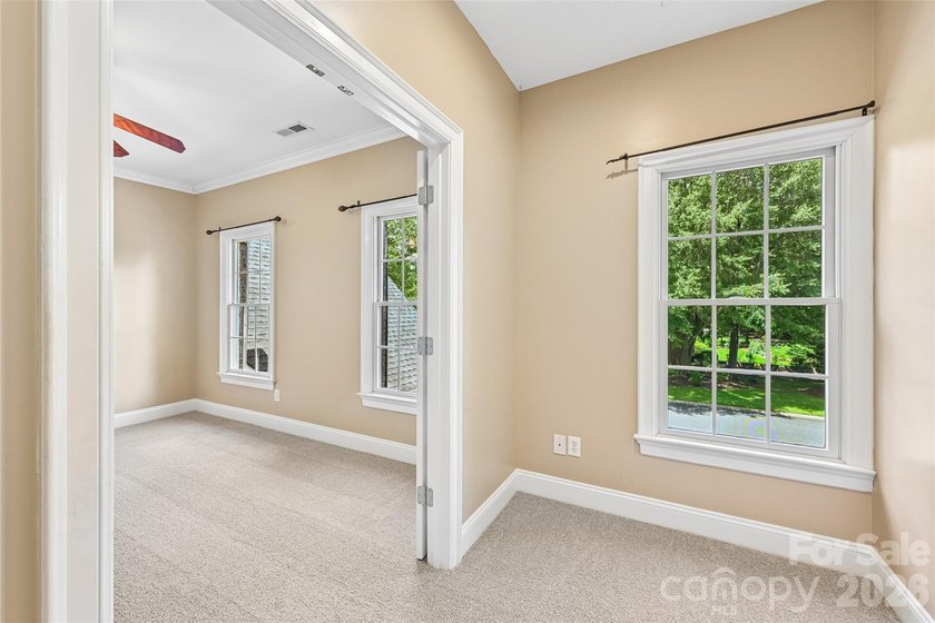 Experience the best of Ardrey Acres living in this picturesque - photo 42