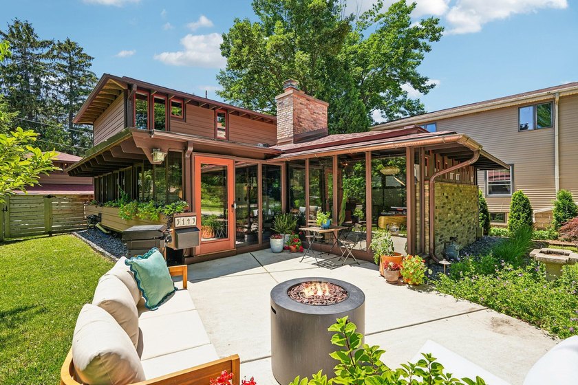One of a Kind Mid-Century Modern home designed by renowned - photo 3