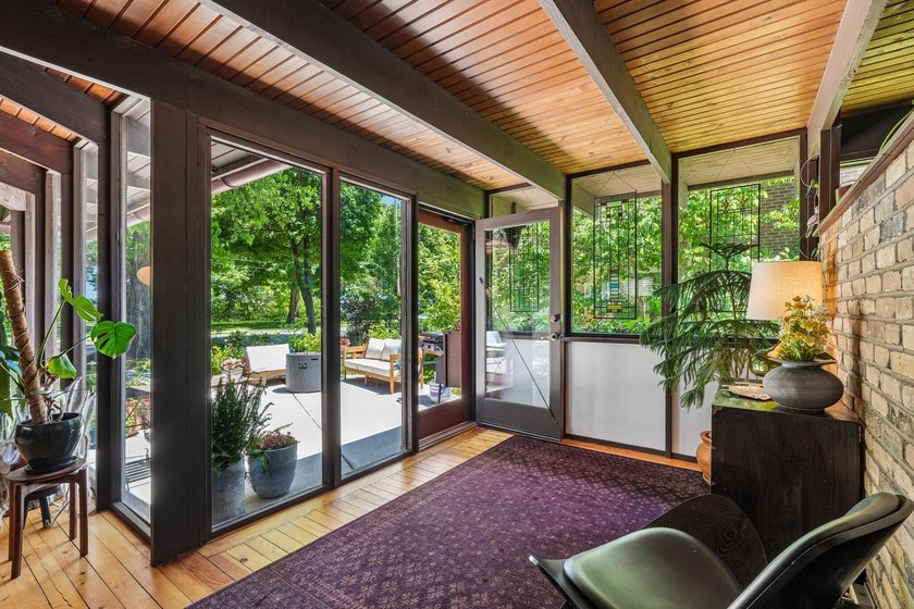 One of a Kind Mid-Century Modern home designed by renowned - photo 8