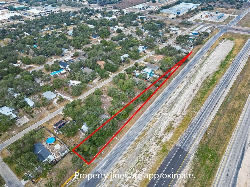 Versatile Coastal Opportunity at 2319-2399 SH 35 Bypass | Seize - photo 2