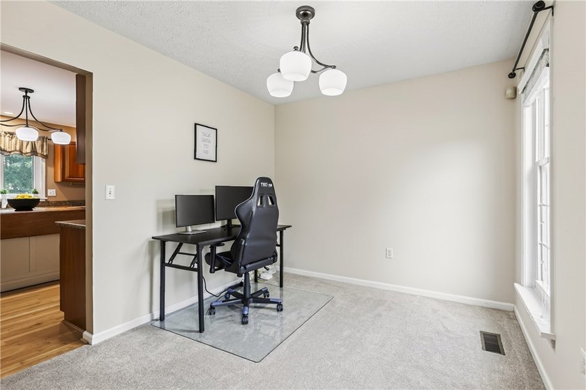 Don't miss this beautifully maintained 3-bdrm, 2.5-bath - photo 21