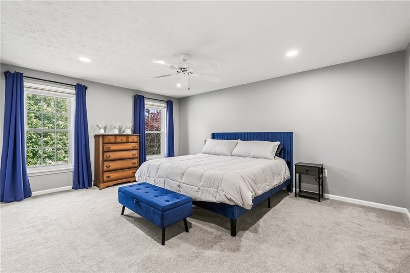 Don't miss this beautifully maintained 3-bdrm, 2.5-bath - photo 24