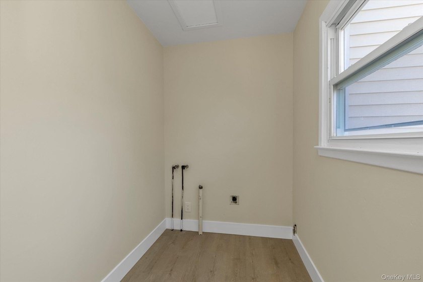 Welcome to this beautifully updated 4-bedroom, 2-bath home - photo 11