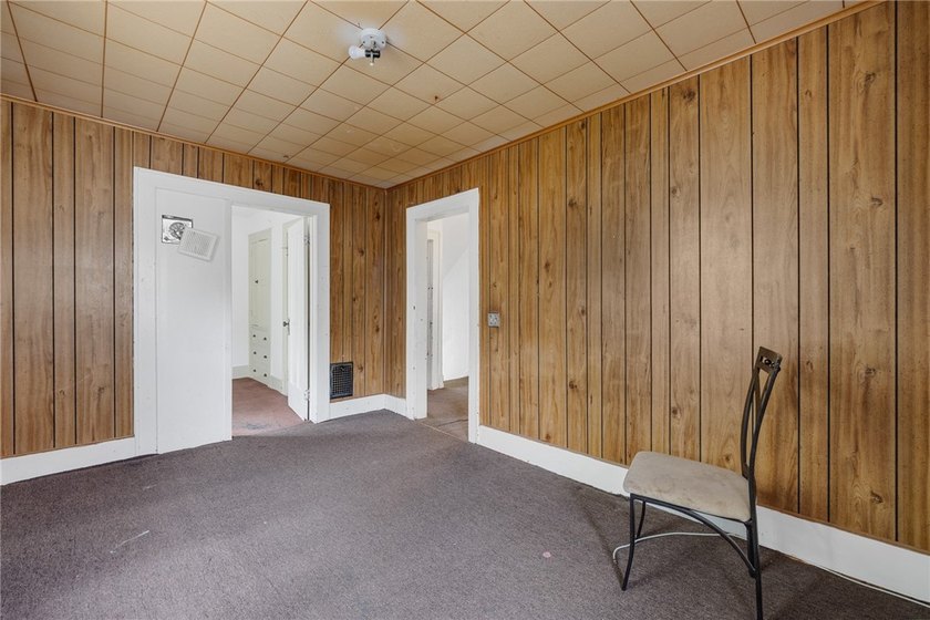 Opportunity knocks in Rochester's desirable 19th Ward! This - photo 21