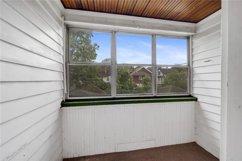 Opportunity knocks in Rochester's desirable 19th Ward! This - photo 23