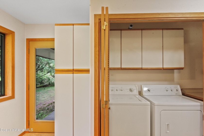 Discover your own private North Idaho retreat on 20+ acres in - photo 25