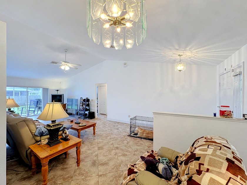 This well-maintained 3-bedroom, 2-bath CBS home, built in 2005 - photo 15
