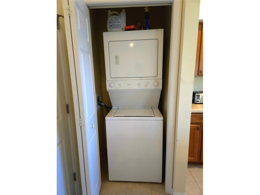 PRICE IMPROVEMENT - Great Value! Welcome to this beautifully - photo 17