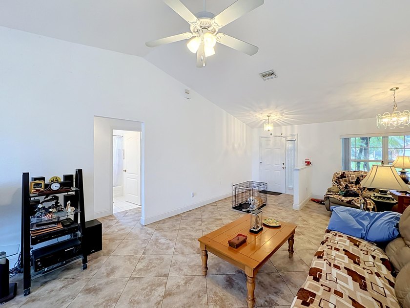 This well-maintained 3-bedroom, 2-bath CBS home, built in 2005 - photo 19