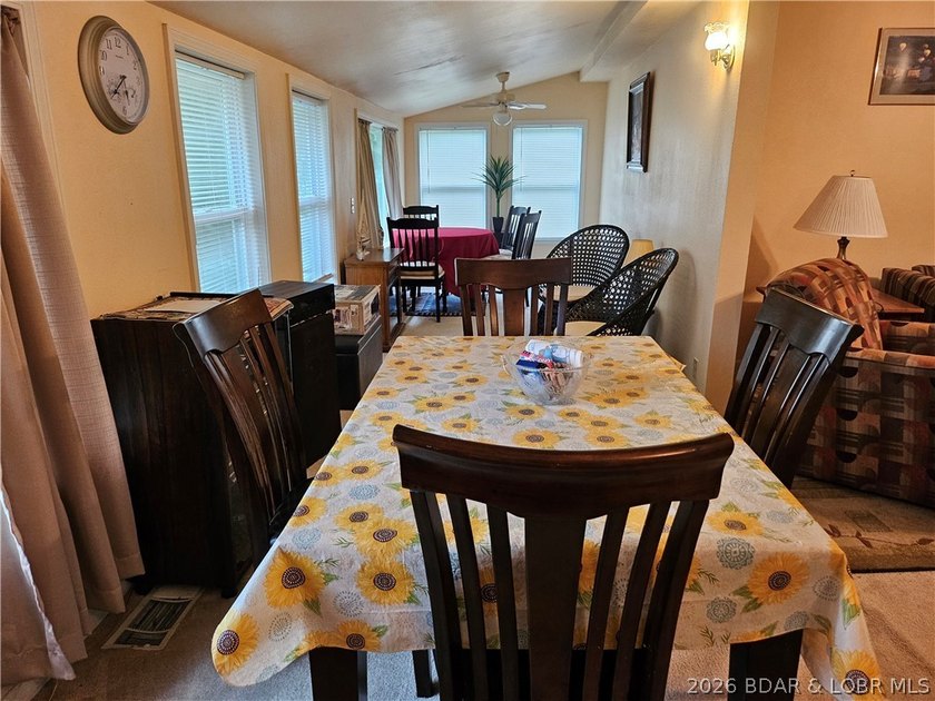 Motivated Seller!!! Turnkey move-in ready property is your start - photo 34