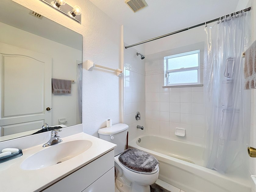 This well-maintained 3-bedroom, 2-bath CBS home, built in 2005 - photo 38