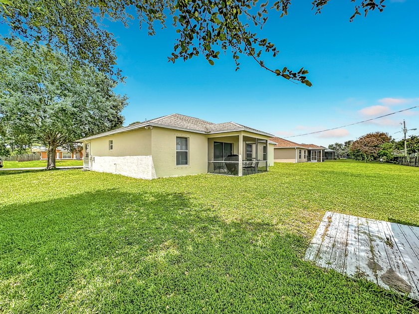 This well-maintained 3-bedroom, 2-bath CBS home, built in 2005 - photo 45