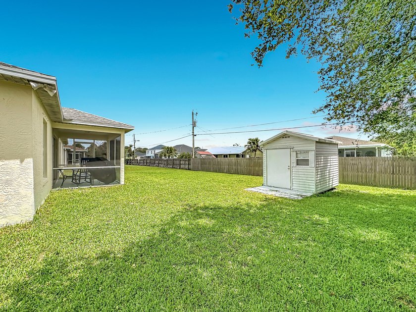 This well-maintained 3-bedroom, 2-bath CBS home, built in 2005 - photo 46