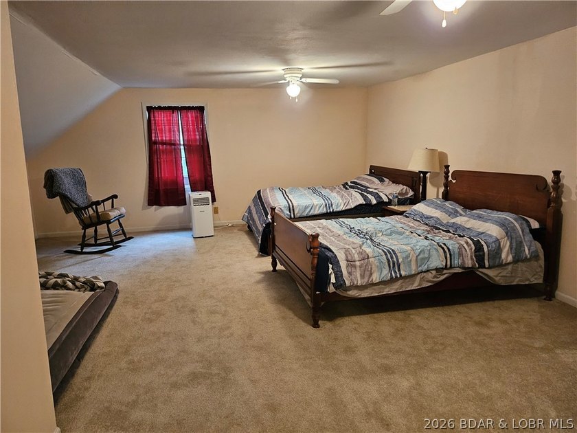 Motivated Seller!!! Turnkey move-in ready property is your start - photo 47