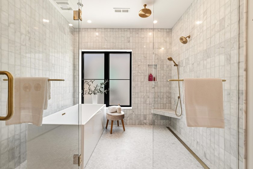 A remarkable opportunity to own a newly constructed contemporary - photo 10