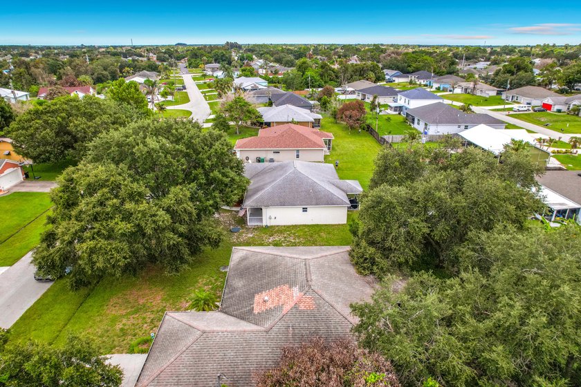 This well-maintained 3-bedroom, 2-bath CBS home, built in 2005 - photo 50