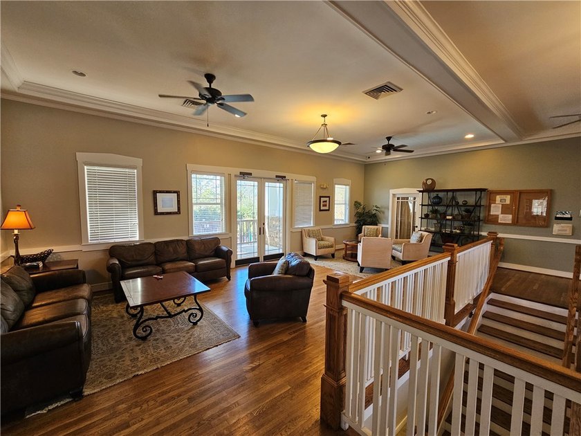 Welcome to Overlook on Lake Hartwell! This 3 bed, 3 bath - photo 19