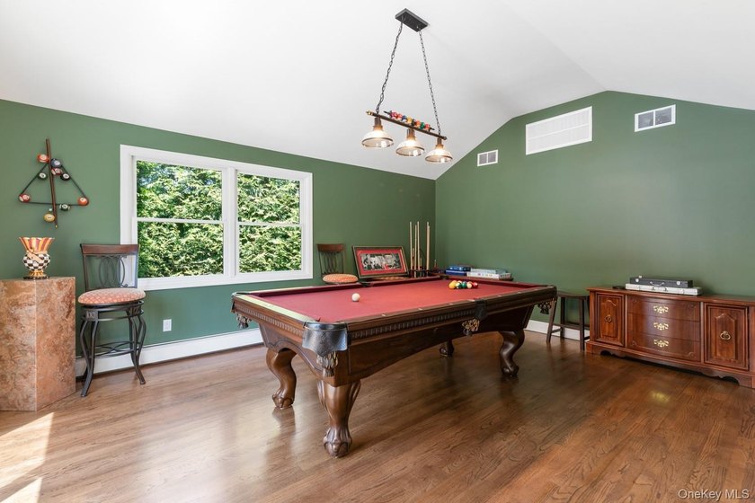 This warm and welcoming home offers a spacious layout with - photo 25