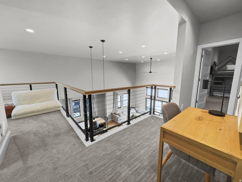 BUILT &amp; Ready to occupy! Experience year-round mountain living - photo 6