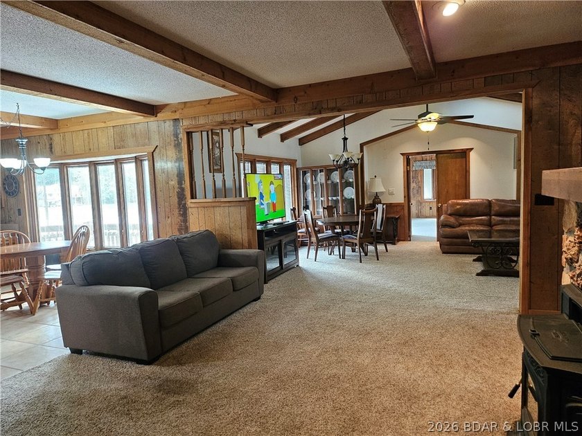 Lakefront living with private dock &amp; lake views! Enjoy the - photo 16