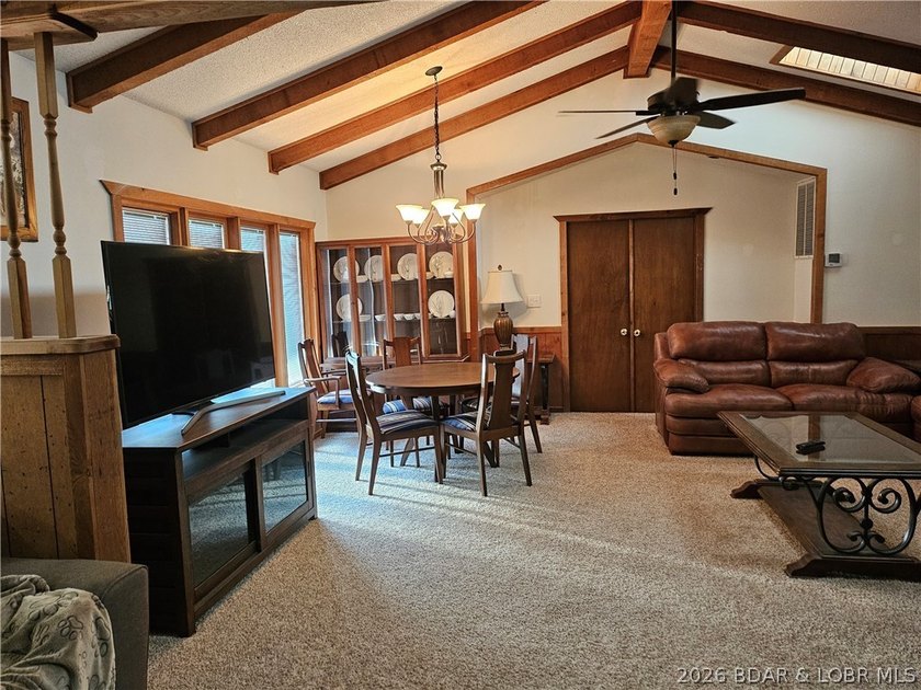Lakefront living with private dock &amp; lake views! Enjoy the - photo 18