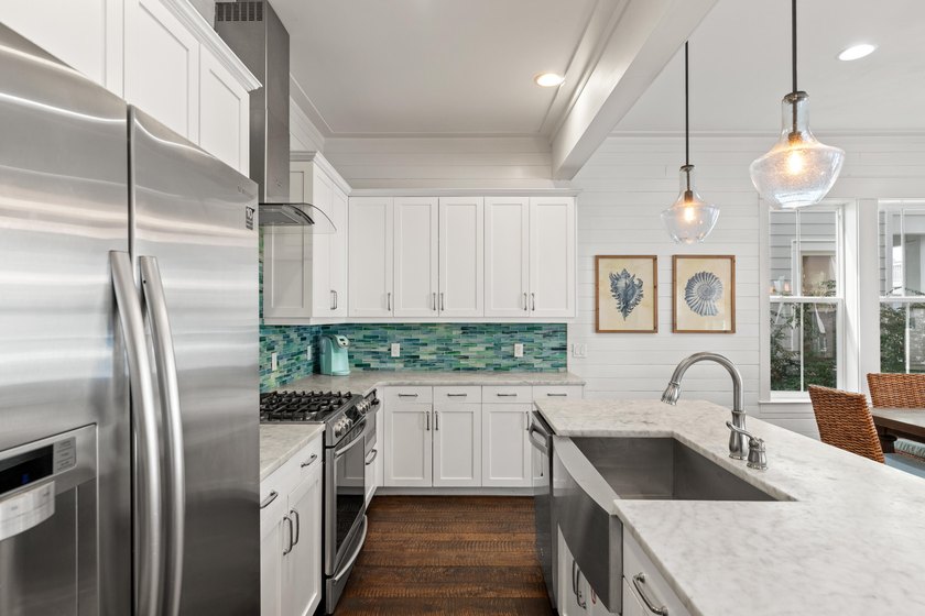 ''Southern Comfort'' is a 5-bedroom home with a carriage house - photo 21