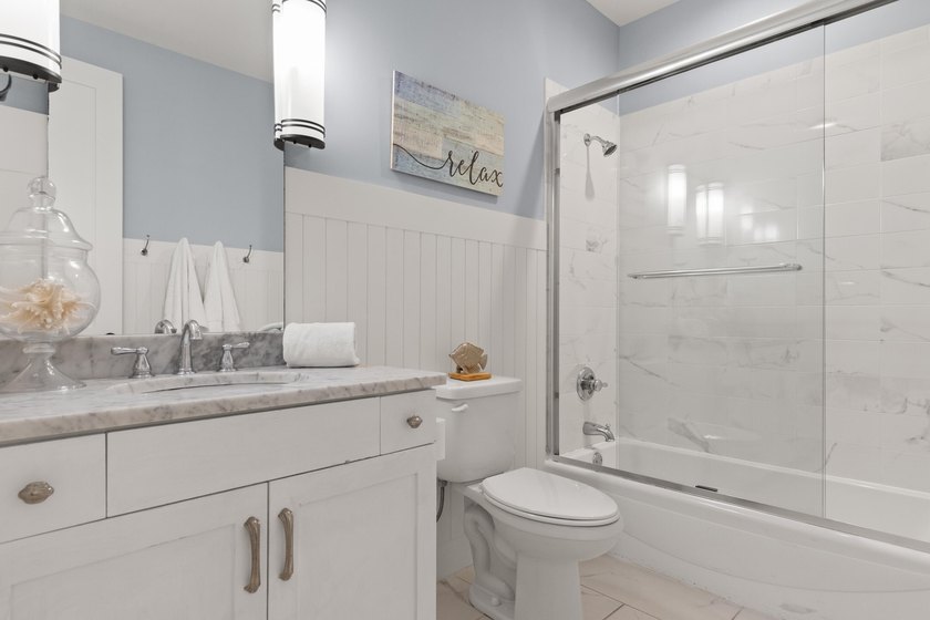 ''Southern Comfort'' is a 5-bedroom home with a carriage house - photo 26