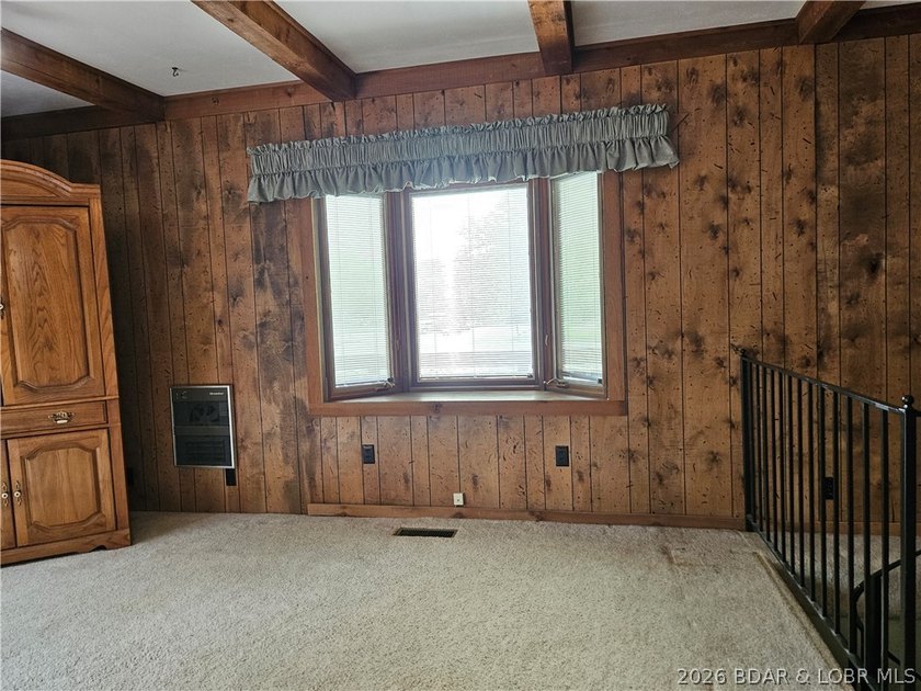 Lakefront living with private dock &amp; lake views! Enjoy the - photo 45