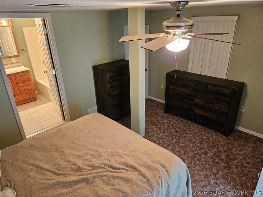 Lakefront living with private dock &amp; lake views! Enjoy the - photo 50