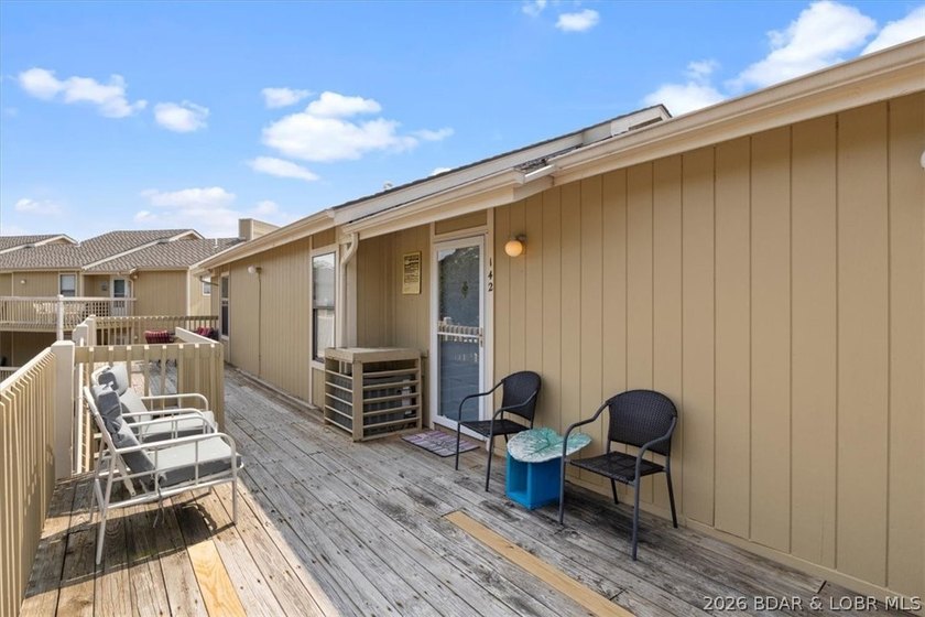 Incredible views and a 14x36 boat slip! Top-floor 3BR/2BA condo - photo 30