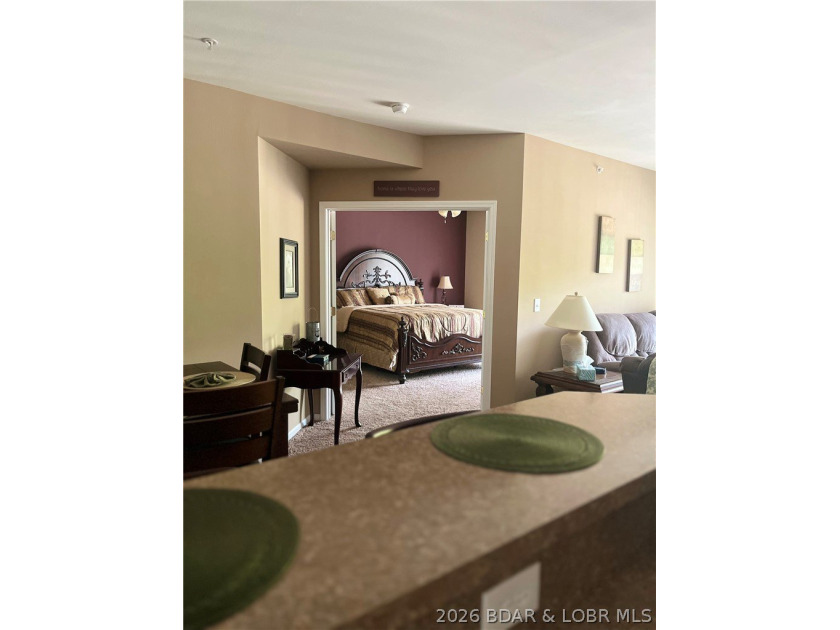 Beautiful well maintained lake condo. 3 bedroom and 2 baths - photo 11