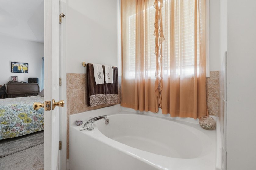 Welcome to Lawsons Landing, a highly desirable community where - photo 20