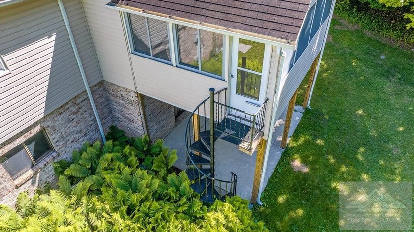 Located in Sedgewood Subdivision and just a short golf cart ride - photo 33