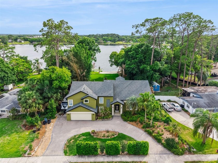 The resort-style, waterfront homeownership dream you keep having - photo 2