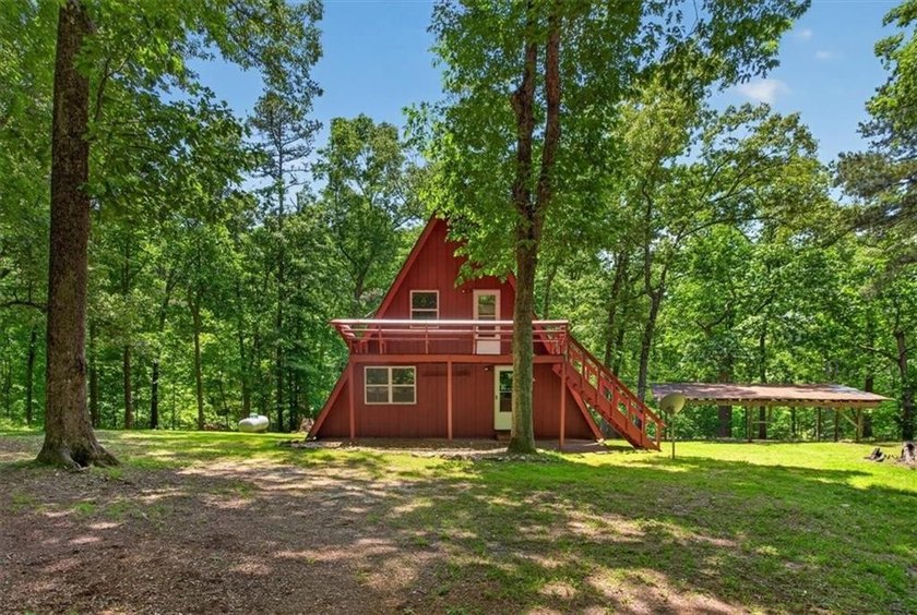 Tucked away on 2.5 beautiful usable acres, 421 Lusk Court offers - photo 5